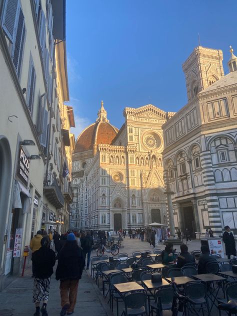 #florence #italy #2023 #winter #vacation #holiday #studyabroad #study #nyu Nyu Florence, Florence Italy Winter, Florence Study Abroad, Study Abroad In Italy, Florence Winter, Studying Abroad In Italy, Italy Study Abroad, Study Abroad Florence, Europe Pics