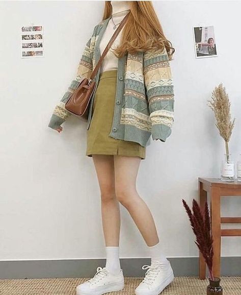 Korean Winter Outfits, 2020 Aesthetic, Dark Academia Fashion Pants, Amazon Outfits, Fashion Tiktok, Korean Anime, Academia Fashion, Korean Girl Fashion, Thrift Fashion