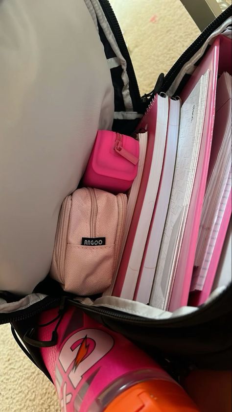 ˚୨୧⋆ @bella2angel Hot Pink North Face Backpack, Pink Backpack Aesthetic School, Aesthetic Backpack Organization, Organized Backpack Aesthetic, Back To School Pink Supplies, Hot Pink School Supplies, Going Back To School Aesthetic, Back To School Backpacks Aesthetic, Cute Pink School Supplies