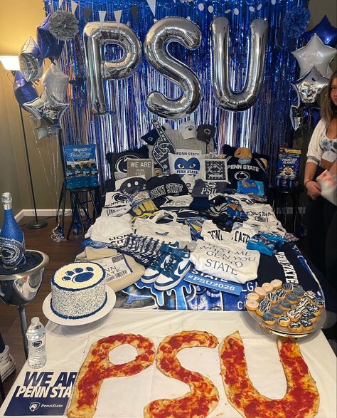 College Announcements, Penn State College, Bed Party, Senior Year Fun, Dream Collage, College Bedding, College Acceptance, Decorating Party, College Aesthetic