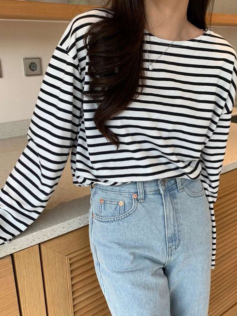 DAZY Striped Drop Shoulder Tee | SHEIN Stripped Long Sleeve Tshirt, Striped Top Outfit Aesthetic, Stripe Tshirt Outfit Women, Full Sleeve Tshirt Women, Drop Shoulder Outfit, Striped Long Sleeve Shirt Outfit, Long Sleeve Under Shirt Outfit, Striped Long Sleeve Outfit, Striped Tshirt Outfits