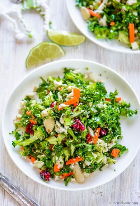 Cauliflower and Broccoli Detox Salad Recipe | ChefDeHome.com South Beach Diet Phase 1, Crunchy Broccoli, Cauliflower And Broccoli, South Beach Diet Recipes, Salad Kale, Winter Salad Recipes, Detox Salad, South Beach Diet, Impressive Recipes