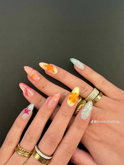 Hawaii Nails Ideas, Nails For Hawaii, Puerto Rico Nails, Tropical Summer Nails, Tropical Flower Nails, Island Nails, Nail Story, Vacay Nails, Hawaii Nails