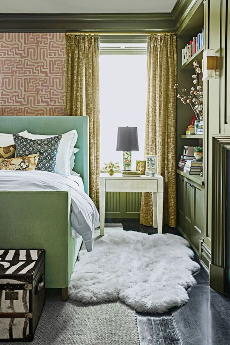 Inside the West Village’s Most Sophisticated Bachelorette Pad West Village Apartment, Green Bedroom Design, Best Bedroom Colors, Rug Placement, Sage Green Bedroom, Dekorasi Kamar Tidur, Green Bedroom, Bohemian Bedroom, Bedroom Green