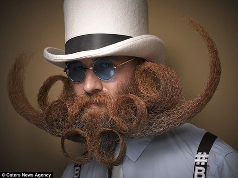 Inspiring: The curly beard made this contestant very distinctive... Crazy Beard, Beards And Mustaches, Beard Wax, Beard Game, Beard Humor, Epic Beard, Bad Fashion, Beard Look, Great Beards