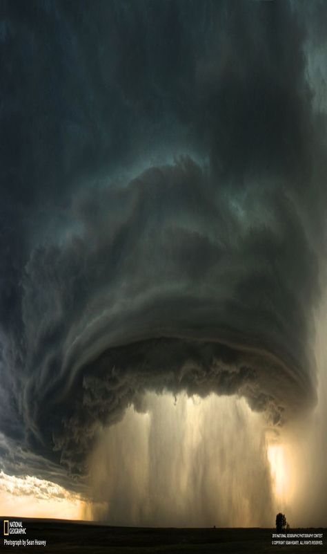 Stunning and Shocking Thunderstorm Photography - photography by Sean Havey, National Geographic Wild Weather, Image Nature, Strange Places, Weather Photos, Natural Phenomena, Sky And Clouds, A Storm, Beautiful Sky, Science And Nature