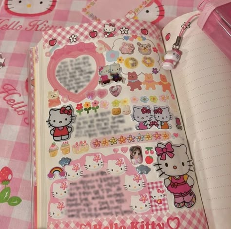 Scrapbook Ideas Kawaii, Y2k Journal Aesthetic, Y2k Diary, Hello Kitty Journal, Kawaii Journal, Scrapbook Inspo, Bulletin Journal Ideas, Pretty Journals, Art Journal Therapy