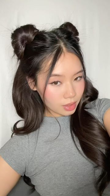 Ribbon Bun Hairstyle, Coquette Camera, Beauty Hairstyles, Pink Fits, Head Hair, Hair Tutorials, Bun Hairstyles, Buns, Hair Tutorial