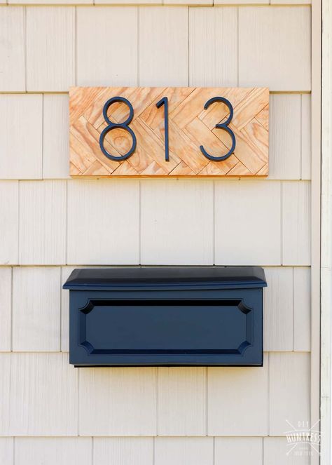 wooden address sign House Number Ideas, Diy Address Sign, Rustic House Numbers, Modern House Numbers Sign, Led House Numbers, House Numbers Diy, Rustic Outdoor Decor, Diy Mid Century, Shabby Chic Decor Diy