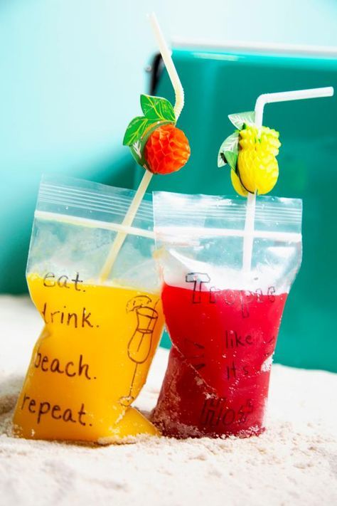 Cocktail Pouches for Easy Summer Drinks | HGTV Green Tea Cocktail, Alcoholic Popsicles, Boozy Treats, Camping Drinks, Beverage Ideas, Float Recipes, Crazy Food, Alcholic Drinks, Freeze Pops