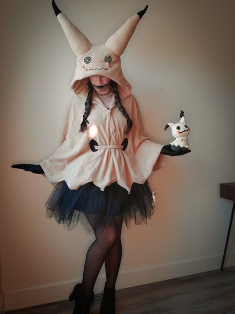 Mimikyu Cosplay Makeup, Mimikyu Halloween Costume, Mimikyu Outfit, Mimikyu Makeup, Mimikyu Cloak, Mimiku Costume, Pokemon Costumes Women, Pokemon Headbands, Halloween Costumes Pokemon