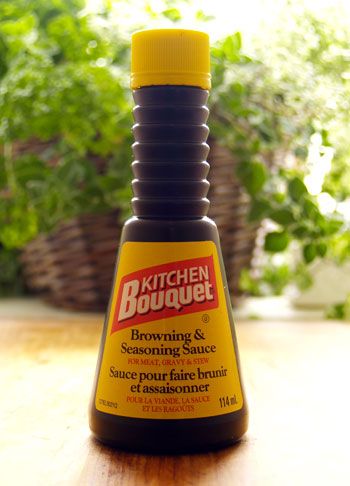 Kitchen Bouquet is a bottled condiment sauce used as an ingredient in cooking, rather than as a table condiment. It is mostly used for its ability to add a dark brown colour. It's generically referred to as a "browning agent." Learn about the history of Kitchen Bouquet! http://www.cooksinfo.com/kitchen-bouquet Browning Sauce Recipe, Brown Gravy Recipe Easy, Easy Brown Gravy, Gravy Master, Brown Gravy Recipe, Hamburger Steak And Gravy, Kitchen Bouquet, Thanksgiving Gravy, Bouquet Recipe