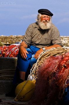 Fisherman Core Aesthetic, Fishing Net Art, Fishermen Aesthetic, Firbolg Dnd, Fisherman Core, Old Man Fishing, Coastal Grandpa, Hobbit Aesthetic, Fisherman Aesthetic