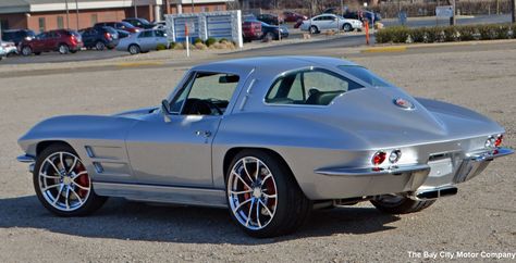 1963 Split Window Corvette, C2 Corvette Restomod, Split Window Corvette, Corvette Art, C2 Corvette, 1965 Corvette, 1963 Corvette, Corvette C2, Vintage Corvette