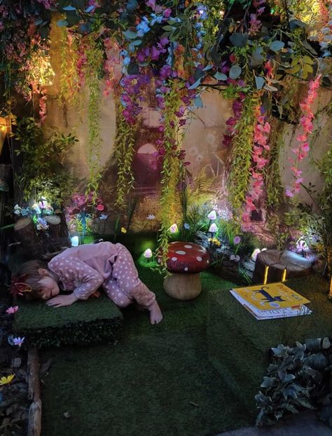 Fairy House Playhouse, Secret Garden Playhouse, Fairy Playhouse, Swiftie Bedroom, Enchanted Forest Bedroom, Outdoor Fairy Garden, Fantasy Room, Alice In Wonderland Props, Playhouse Ideas