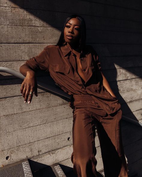 Melissa’s Wardrobe on Instagram: “🍫 Ph. @bethanyelstone” Black Women Brown Aesthetic, Earthtone Outfits, Neutral Tone Outfits, Photography Reference, Winter Jacket Outfits, Cream Outfit, Foto Inspo, Church Media Design, Brown Fits