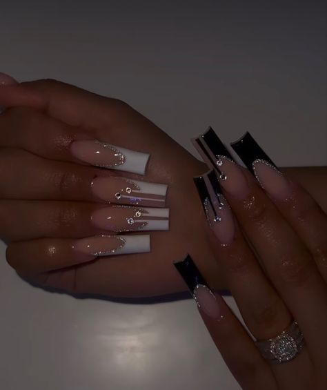 Black Extra Nails, Black And White Coffin Acrylic Nails, Simple Ballerina Nails, Cute Black Nails Acrylic, Nails With Diamonds Simple, Square Birthday Nails, Black Baddie Nails, Black And White Nails Ideas, Black Glam Nails