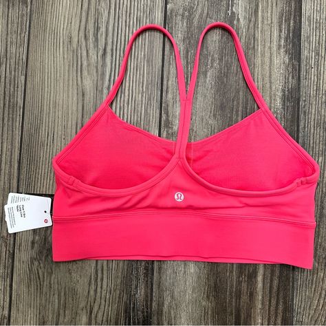 Feels Buttery Soft, Weightless, And Comfy Lulu Sports Bra Pockets For Optional, Removal Cups - B/C Cup Size Nwt - Never Worn Lululemon Sports Bra Outfits, Xc Outfits, Fitness Era, Lululemon Clothes, Cute Sports Bras, Lulu Sports Bra, Lulu Outfits, Sports Bra Outfit, Cute Sports Bra