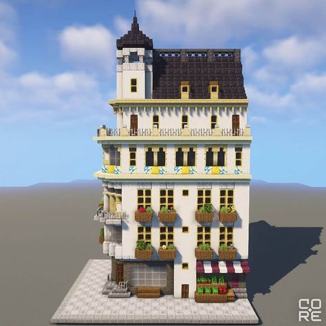 New Orleans Minecraft, Minecraft City Corner Buildings, Minecraft French Building, Minecraft City Shops, Minecraft Parisian Building, Minecraft London House, Minecraft European City, Courthouse Minecraft, Minecraft Tutorial World