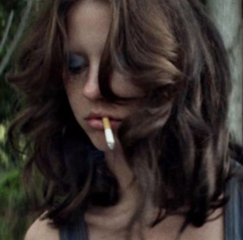 Brunette Vibes, Maxine Minx, Mia Goth, X Movies, Septième Art, I Love Cinema, Blue Eyeshadow, Favorite Actors, Iconic Movies