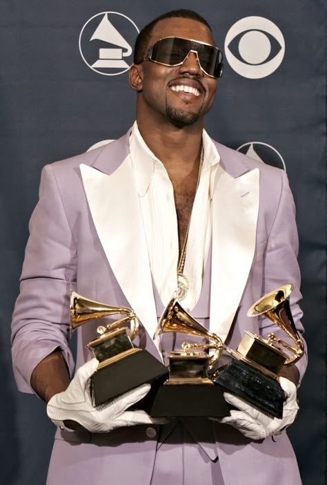 kanye at the grammys (2006) Kanye West