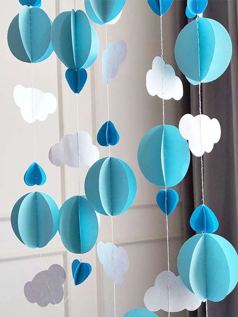 Paper Decoration For Birthday, Chart Paper Decoration, Cloud Diy, Halloween Diy Paper, Cloud Heart, School Office Decor, Paper Garlands, Decoration Vitrine, Idee Babyshower