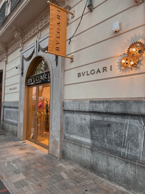 Bulgari Mallorca aesthetic luxury vibe Bulgari Aesthetic, Mallorca Aesthetic, Kpop Oc, Bulgari Hotel, Aesthetic Luxury, Pink Pearl, Fashion Design, Pink, Pins