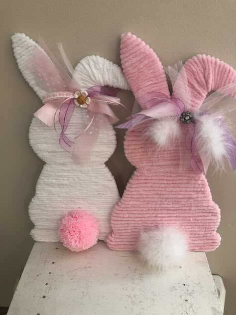 Easter Wood Crafts, Easter Wreath Diy, Easter Craft Decorations, Easter Bunny Crafts, Spring Easter Crafts, Ideas For Easter Decorations, Easter Eggs Diy, Easter Decorations Dollar Store, Ideas For Easter