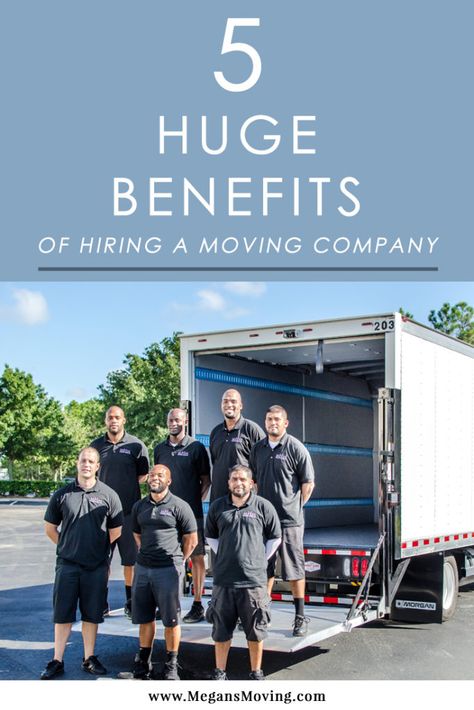 Not sure if you should bother hiring a moving company? Before you decide, consider these 5 big benefits of hiring a moving company instead of doing it yourself. Unpacking After Moving, Apartment Moving Checklist, Checklist New Home, Move In Checklist, Moving Help, Inmobiliaria Ideas, Benefits Of, Best Movers, First Home Buyer