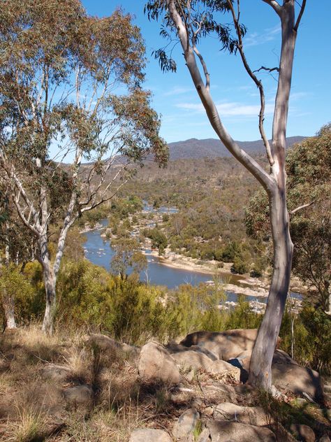 Kambah pool - casuarina sands walk Canberra Australia Spring Aesthetic Australia, Canberra Aesthetic, Paper Headpiece, Summer Beach Vacation Outfits, Australia Aesthetic, Broome Western Australia, Summer Vacation Destinations, Canberra Australia, Australian Capital Territory