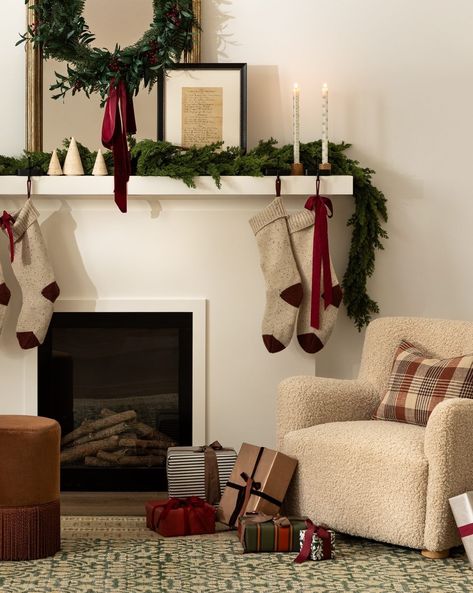 McGee & Co. (@mcgeeandco) • Instagram photos and videos Stocking Fireplace Ideas, Minimal Cozy Christmas Decor, Red Brown Christmas Decor, Where To Put Stockings With No Mantle, Simple Winter Mantle Decor, Christmas Stocking No Fireplace, Xmas Apartment Decor, Traditional Vintage Christmas Decor, New England Christmas Decor