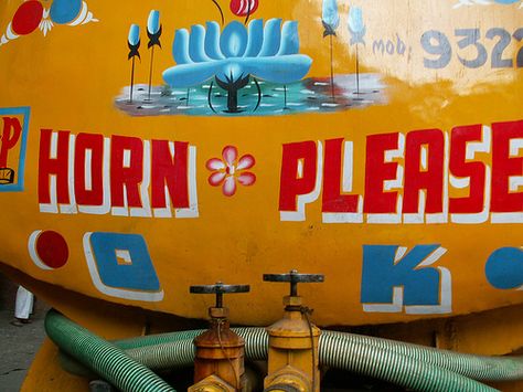 Horn OK Please ! Sepia Painting, Restaurant Moodboard, Indian Typography, Er Logo, Horn Ok Please, Indian Truck, Fj40 Landcruiser, Hand Signs, Truck Art