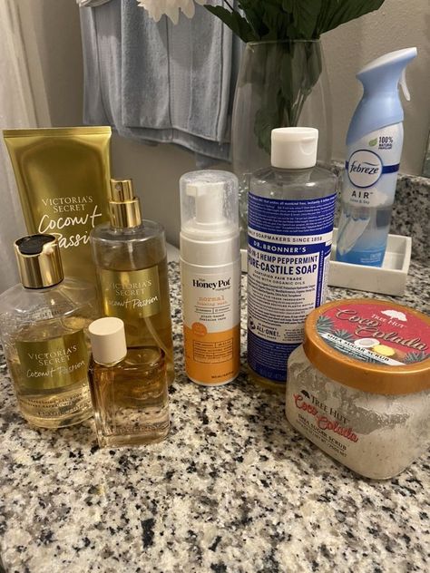 Dr Bronners Peppermint, Burberry Her Intense, Tree Hut Coco Colada, Coco Colada, Scrub Coconut, Dr Bronners, Peppermint Soap, Bath N Body Works, Body Hygiene