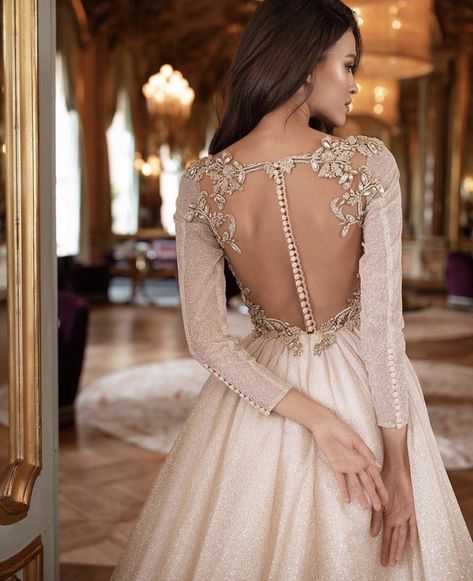 #chicagowedding #longdress #classy #viero #bridal #elegantdresses #inspiration #fashion #dreamwedding #style #bridalfashion #weddingplanning #weddingphotography #gowns #shesaidyes Elegant Boho Wedding Dress, Bridal Dresses Ball Gown, Chic Bridal Dress, Elegant Boho Wedding, Milla Nova Wedding Dresses, Blush Wedding Gown, Milla Nova, Long Sleeve Wedding Gowns, Wedding Silhouette