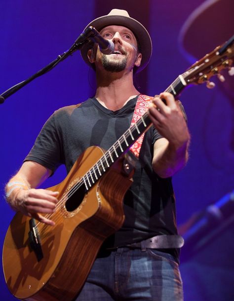 Im Yours Guitar Chords Jason Mraz, Jason Sudeikis Will Forte, Jason Lyric Movie, Jason Momoa Guitar, Jason Richardson Guitarist, Hoodoo Spells, Jason Mraz, Sara Bareilles, Good Music