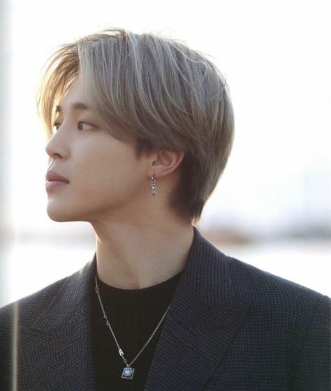 jimin necklace earrings beautiful side profile Jimin Necklace, Beautiful Side Profile, Jimin Earrings, Anime Canvas Painting, Bts Memes Hilarious, Bts And Exo, Side Profile, Park Jimin Bts