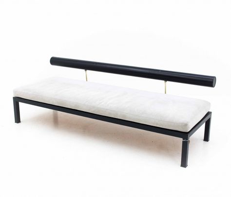 Antonio Citterio Sity Daybed for B&B Italia, 1990s | #170128 Antonio Citterio, Metal Furniture Design, Single Chair, Chairs Armchairs, Colorful Furniture, Metal Furniture, Ottoman Bench, Daybed, Sofa Chair