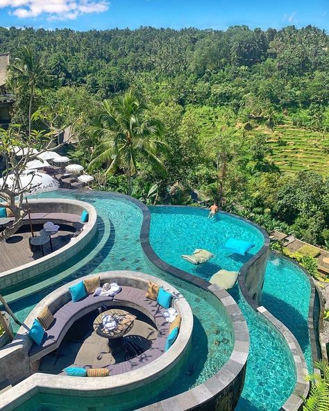 ⁠ Who want's to experience this amazing three level infinity swimming pool amidst the lush jungle in bali? 🍃💦 ⁠ .⁠ .⁠ .⁠ .⁠ ⁠ #travelwithMihuru  #freedomtotravel #natgeotraveler #beautifuldestinations #CNTtravellerIndia #outlooktraveller #welivetoexplore #neverstopexploring #natgeotravel #travelbug #travelblogger #traveldiary #theglobewanderer #aroundtheworldpix #travellife #lonelyplanet #travelogue #ilovetravel #wanderlust #travelblogger #globetrotter #bali #ubud #indonesia #thailand #maldive Kayon Jungle Resort, Bali Tour Packages, Jungle Resort, Bali Guide, Voyage Bali, Bali Hotels, Bali Island, Bali Travel, Infinity Pool