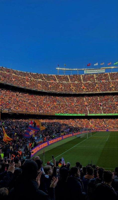 Football Aesthetic Barcelona, Barca Stadium, Camp Nou Aesthetic, Barca Aesthetic, Barcelona Camp Nou, Fc Barcelona Aesthetic, Barcelona Stadium, Barcelona Game, Barcelona Summer