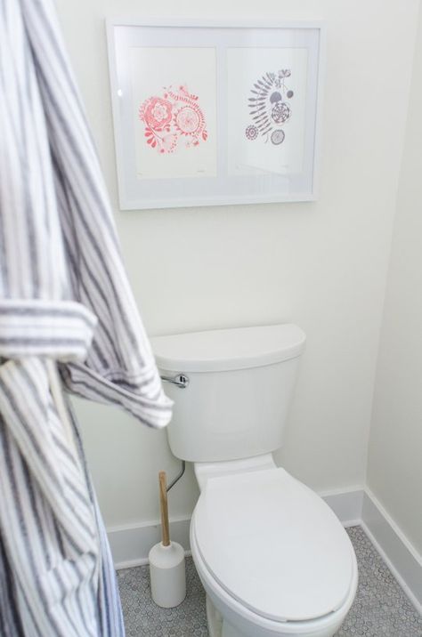 The Right Way to Use a Plunger to Unclog a Toilet Hide Plunger, People Who Use You, Mattress Room, Bathroom Dimensions, Bathroom Smells, Clutter Organization, Yellow Bathrooms, Big Reveal, Diy And Home Improvement