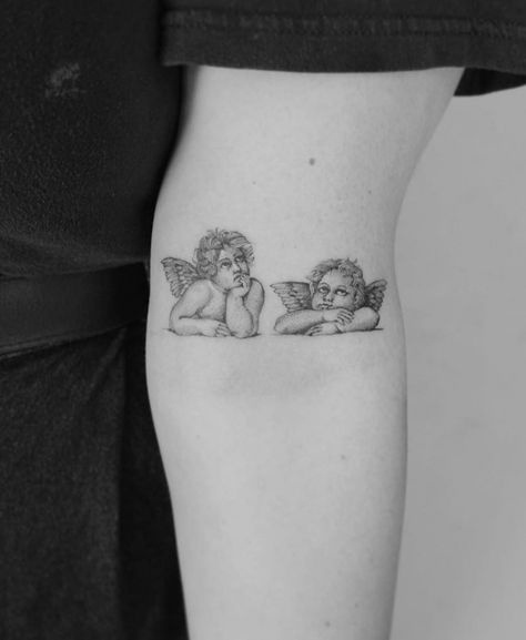 The Two Cherubs Tattoo, 2 Cherubs Tattoo, Two Cherubs Tattoo, Cool Unique Tattoos, Cherub Tattoo, Tattoo Placements, Muster Tattoos, Inspiration Tattoos, Angel Tattoo