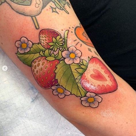 Strawberry Tattoo Bee And Fruit Tattoo, Neo Traditional Strawberry Tattoo, Tattoos With Meaning For Men, Fruit Tattoos, Strawberry Tattoos, Aesthetic Tattoo Ideas, Peach Tattoo, Strawberry Tattoo, 15 Aesthetic