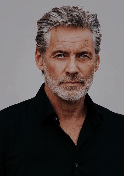 Older Mens Long Hairstyles, Grey Hair Beard, Older Men Haircuts, Older Mens Hairstyles, Men Over 50, Grey Hair Men, Men With Grey Hair, Handsome Older Men, Older Man