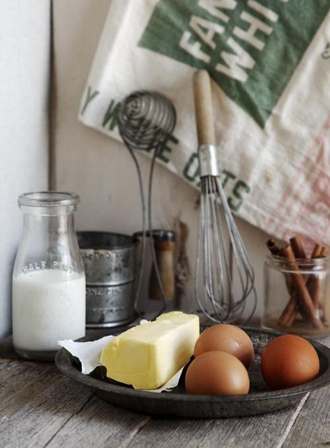 The Old Farmhouse... Cinnamon Pull Apart, Cinnamon Pull Apart Bread, Kitchen Prep, Grandmas Kitchen, Fried Green Tomatoes, Pull Apart Bread, Bread Ingredients, Farm Fresh Eggs, Prep Kitchen