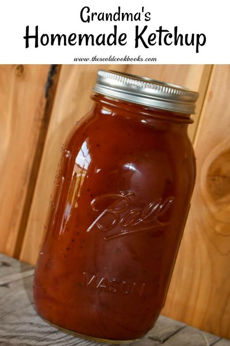 With a mixture of cinnamon and ground cloves, this catsup - as Grandma called it - is delicious on everything. This Homemade Ketchup can be made with fresh tomatoes and onions or canned tomato juice for a condiment that will remind you of the good old days. #ketchup #tomatoes #oldfashionedrecipe Homemade Ketchup Recipes, Canned Tomato Juice, Carolina Bbq Sauce, Homemade Bbq Sauce Recipe, Ketchup Recipe, Home Canning Recipes, Homemade Ketchup, Barbecue Sauce Recipes, Homemade Condiments