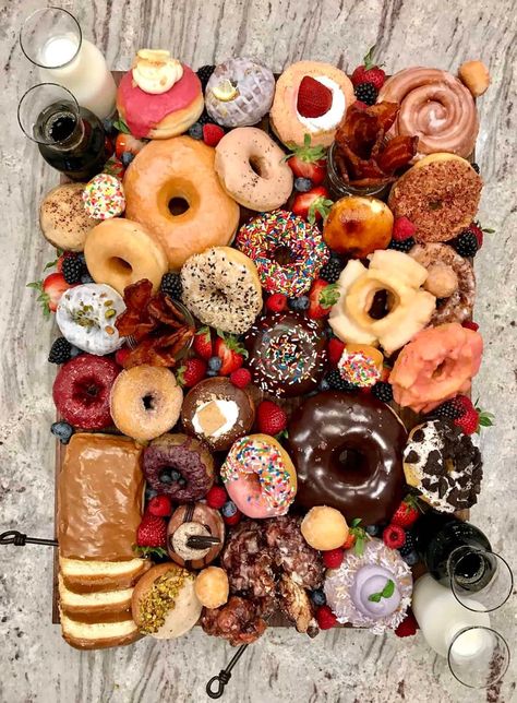 Donut Board, Square Donuts, Maple Bacon, Delicious Donuts, Cake Donuts, Crispy Bacon, Charcuterie Board, Fresh Fruit, Baby Food Recipes