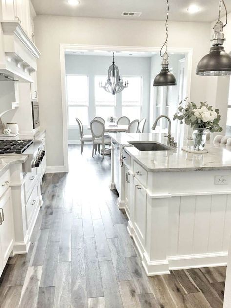 Model Dapur, Gray And White Kitchen, Farmhouse Kitchen Cabinets, Kitchen Cabinets Decor, Kitchen Cabinets Makeover, White Kitchen Design, Grey Kitchen Cabinets, Modern Farmhouse Kitchens, Grey Kitchen