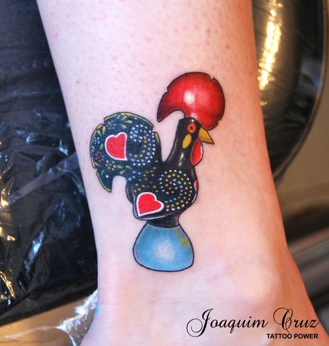 Portugal Rooster Tattoo, Portuguese Rooster Tattoo, Azores Tattoo Ideas, Portuguese Camino, Portugal Tattoo, Portuguese Tattoo, Portuguese Rooster, Chicken Tattoo, Rooster Tattoo