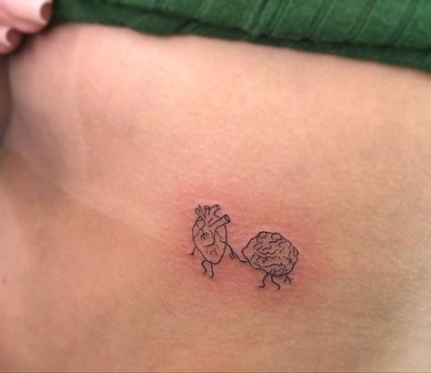 Tato Minimal, Herz Tattoo, Small Pretty Tattoos, Petite Tattoos, Small Hand Tattoos, Classy Tattoos, Discreet Tattoos, Dainty Tattoos, Subtle Tattoos