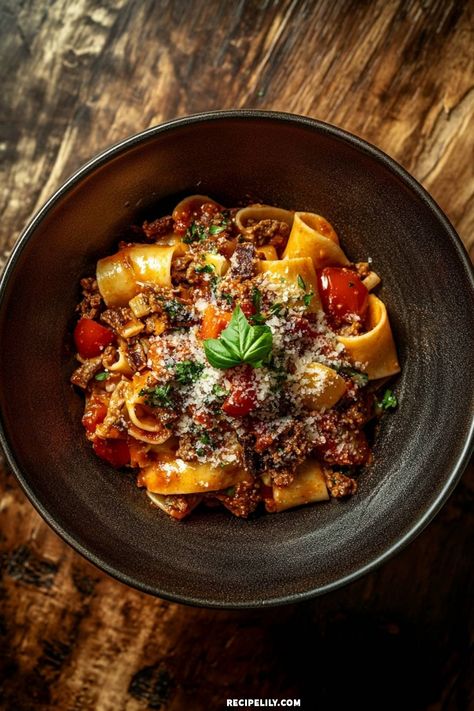 I can't get enough of this hearty pasta dish! Perfectly cooked ribbon pasta is smothered in a rich, savory meat sauce, topped with fresh basil and a sprinkle of parmesan cheese. This recipe is both comforting and satisfying—ideal for any night of the week. You'll definitely want a second helping! Pasta Taco Salad, Pasta Taco, Pasta With Meat, Ribbon Pasta, Pasta With Meat Sauce, Taco Salad Recipe, Green Snacks, Taco Salad Recipes, Taco Ingredients